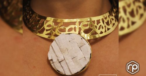 Necklace in calligraphy and mosaic by Chaltout'Art