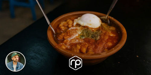 Street food tunisienne : un voyageur explore les saveurs de Tunis 